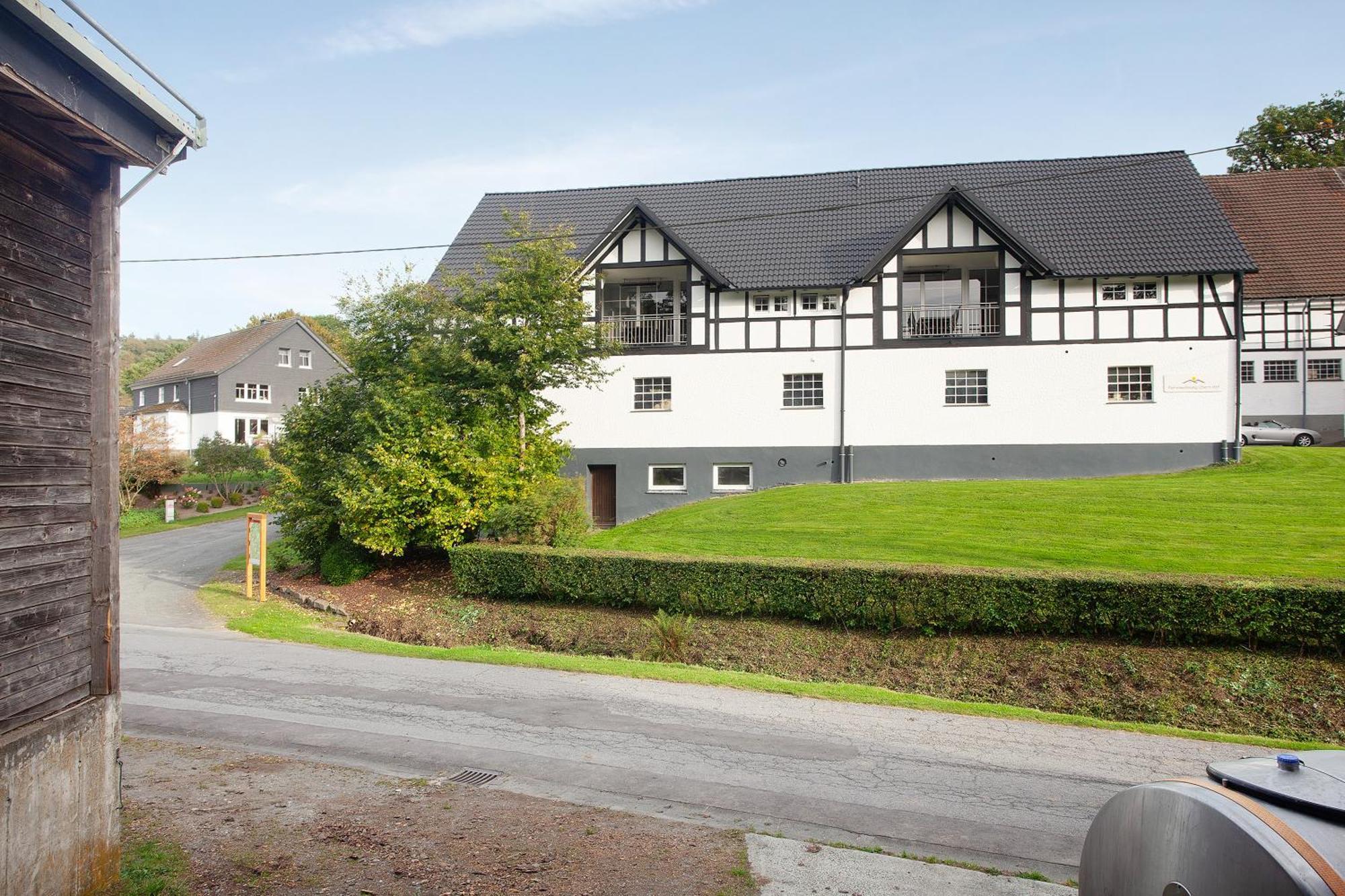 Ferienwohnungen Uebern Hof Schmallenberg Exterior foto